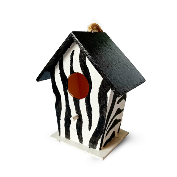 Cabane à oiseaux décorative